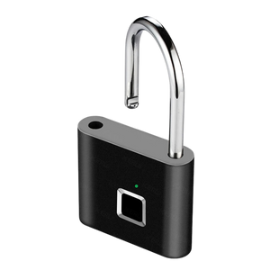 Le cadenas innovant à moitié ouvert